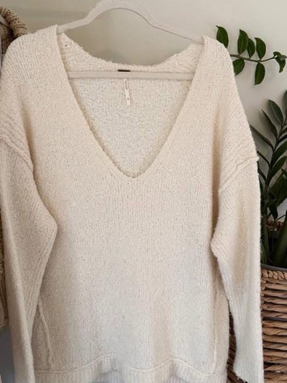 Free People Oversized Ivory Sweater Size Medium Alpaca Blend Cozy